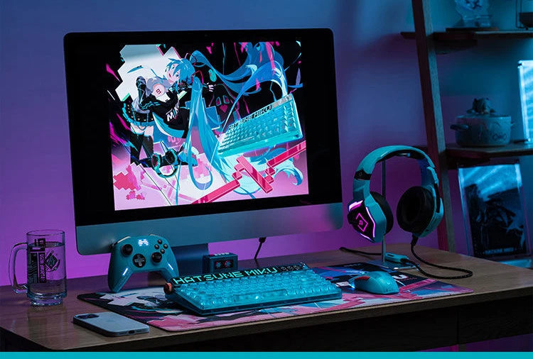 Hatsune Miku E-sports series Mechanical keyboard machinist 68 key customized axis wireless keyboard Wired Headset wireless mouse